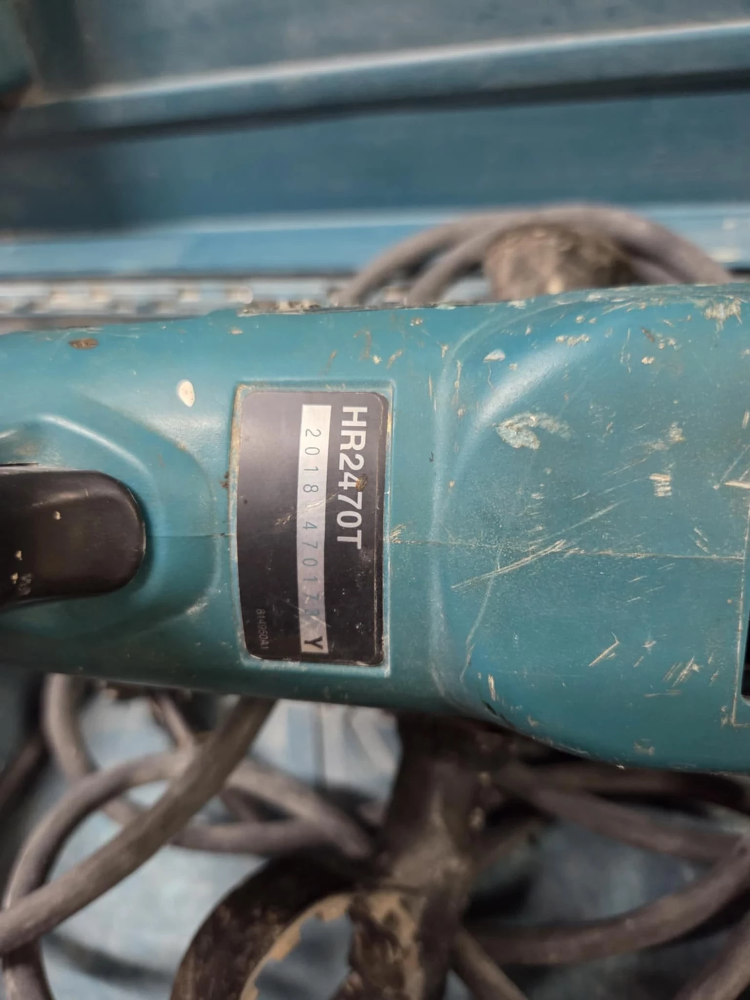 mlotowiertarka-makita-hr2470t-walizka-maksymalna-moc-78000