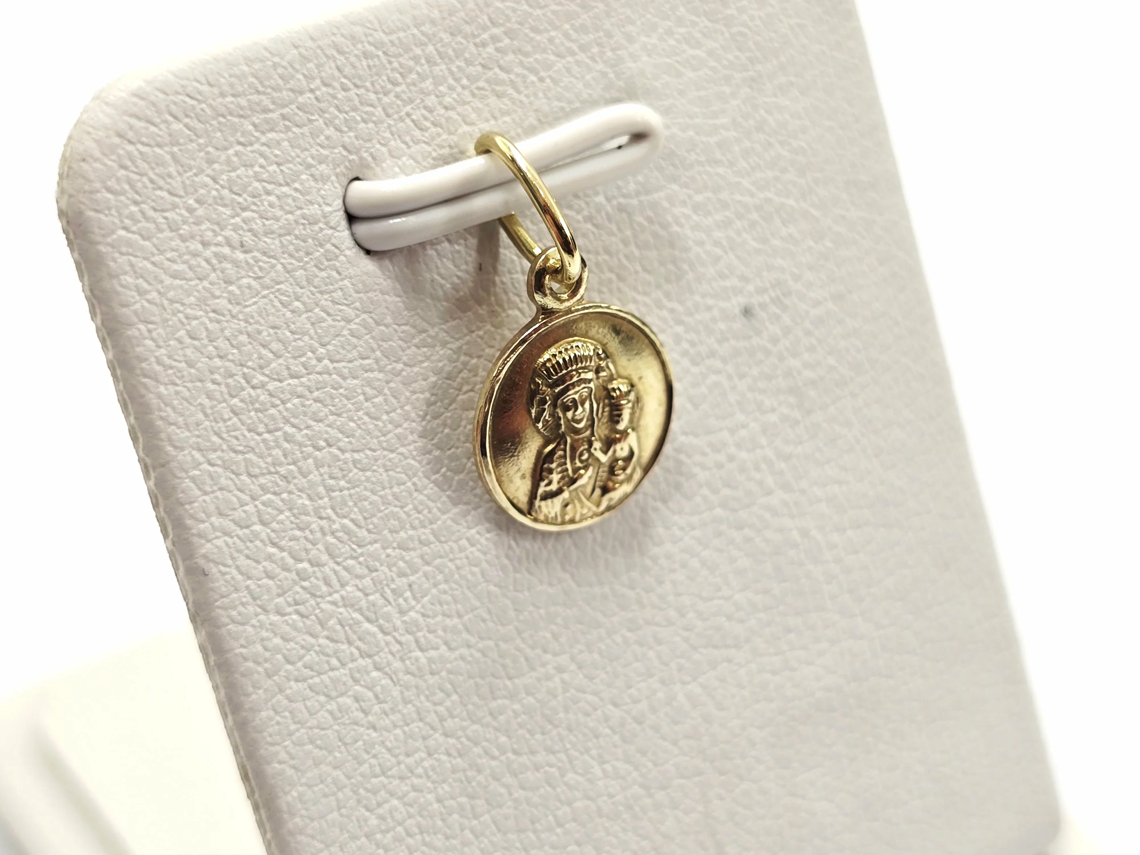 zlota-zawieszka-matka-boska-pr585-076g-kamien-17088-524288