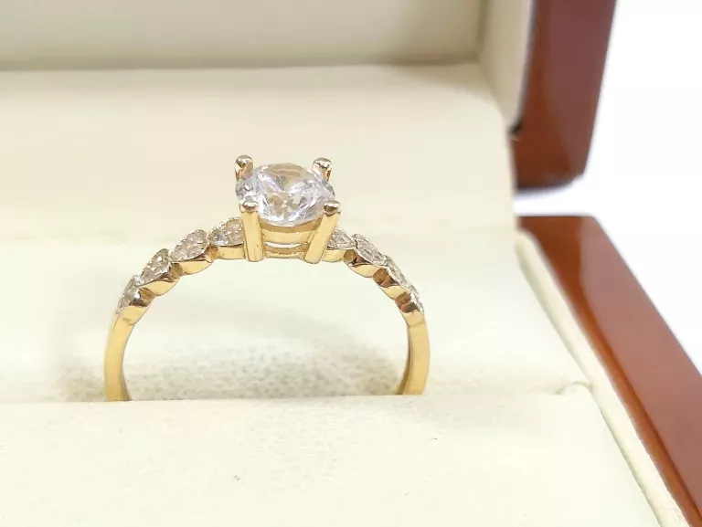 zdumiewajacy-zloty-pierscionek-proby-585-rozmiar-15-stan-11323-253806