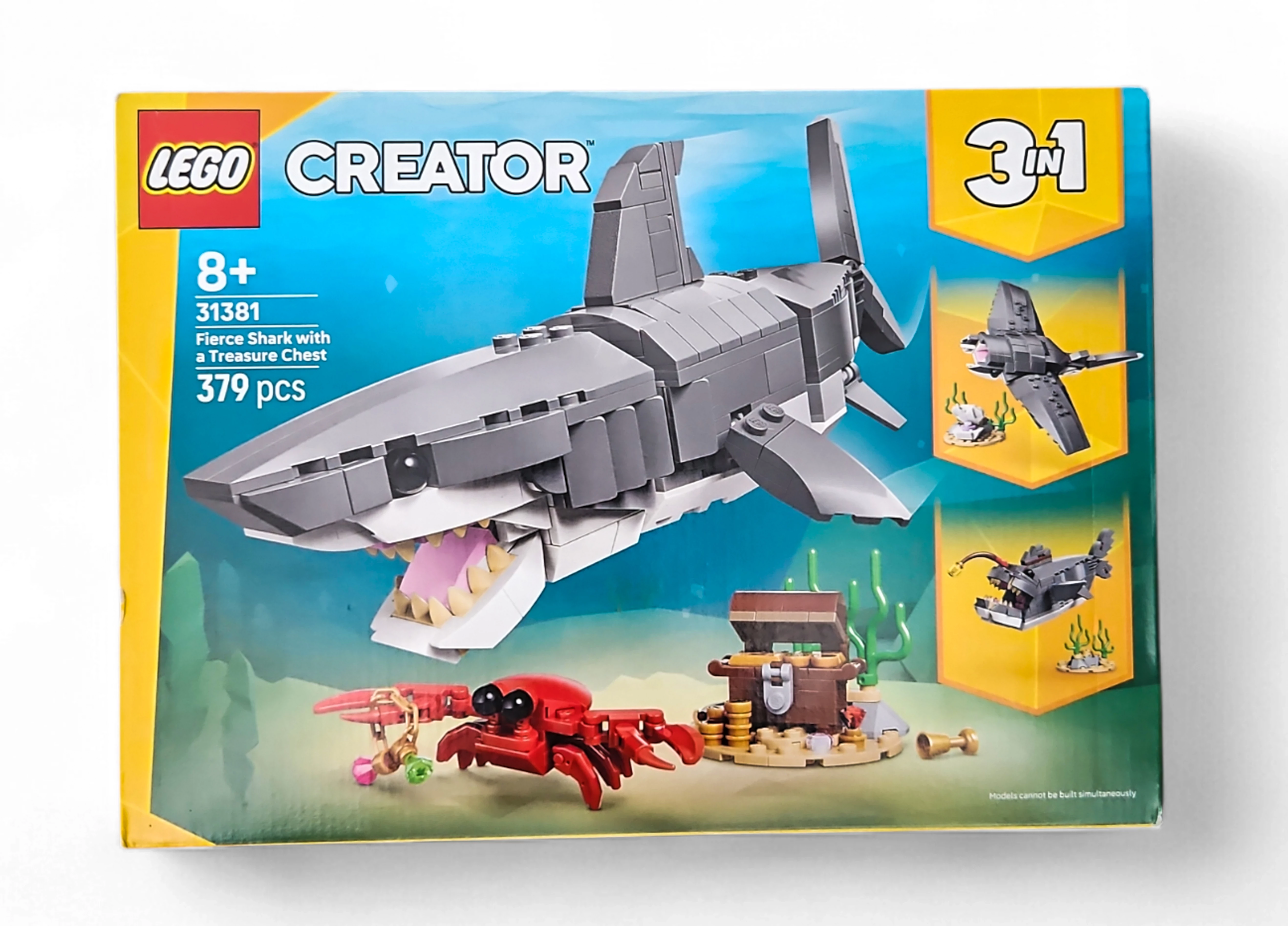 lego-creator-3-w-1-31381-grozny-rekin-i-skrzynia-ze-skarbem-zak-ean-gtin-5702018054741