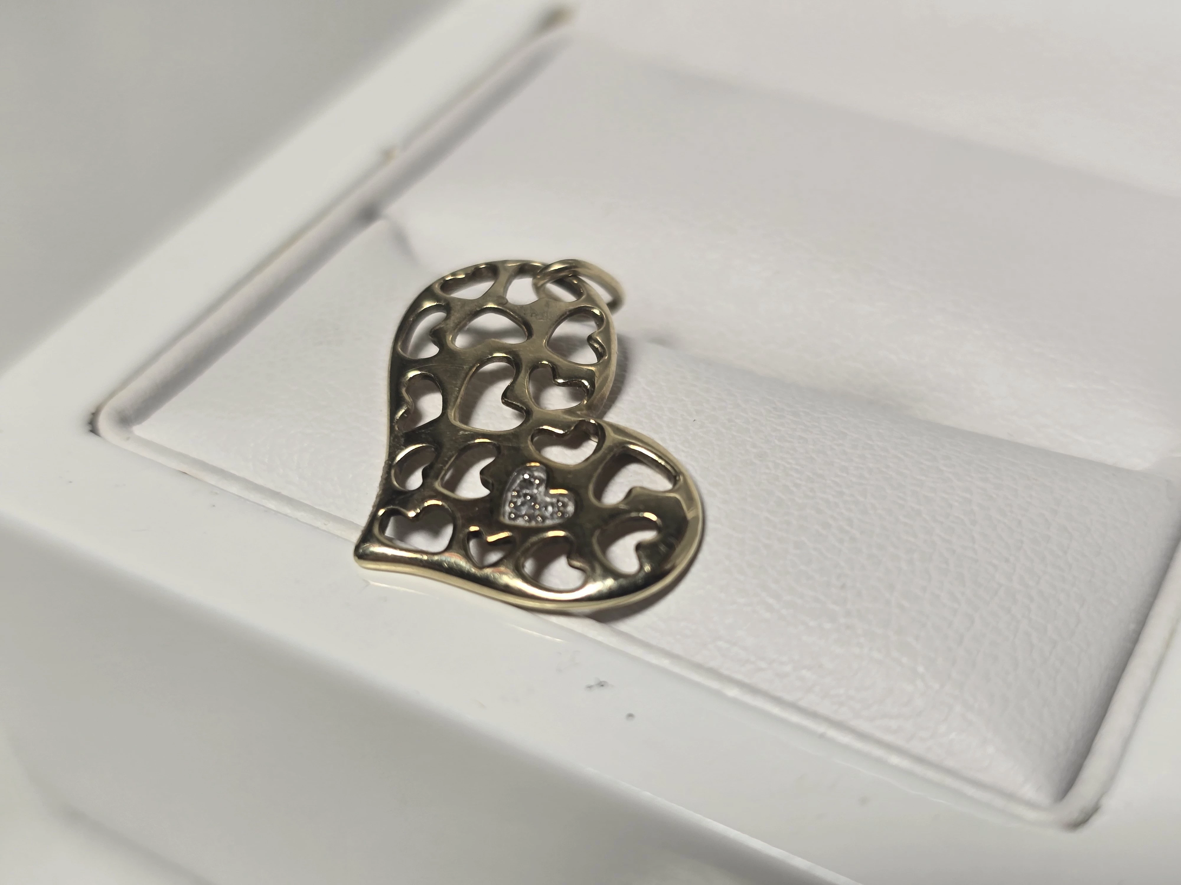 urocza-zlota-zawieszka-serduszka-111g-375-szczecinska-29b-slupsk