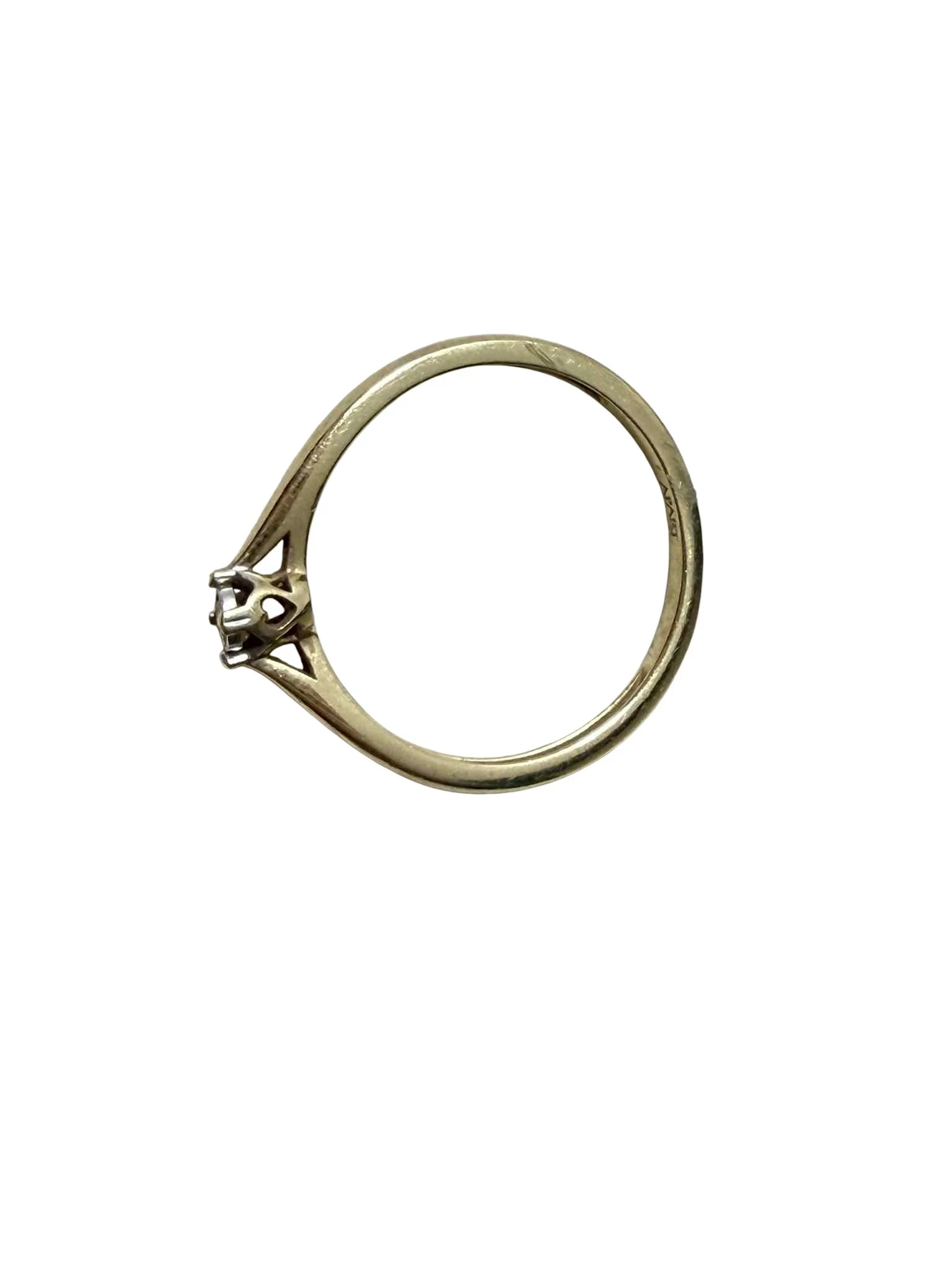 sliczny-delikatny-zloty-pierscionek-z-brylantem-roz11585137g-stan-11323-2