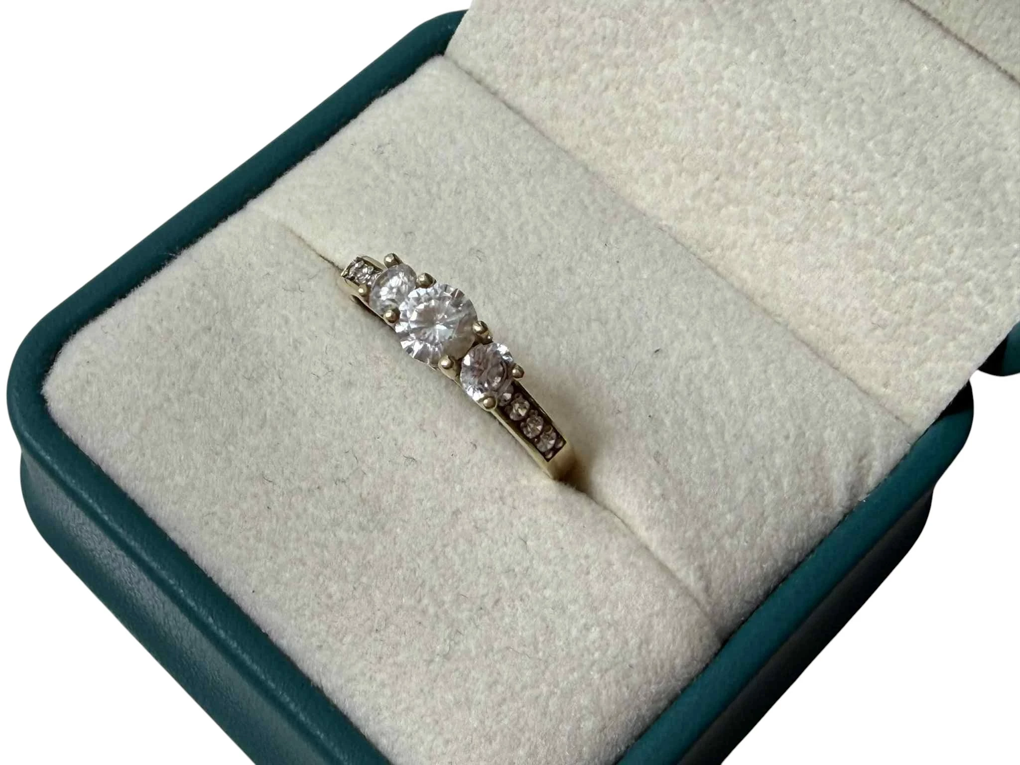 piekny-zloty-pierscionek-z-cyrkoniami-roz16585223g-material-15835-2