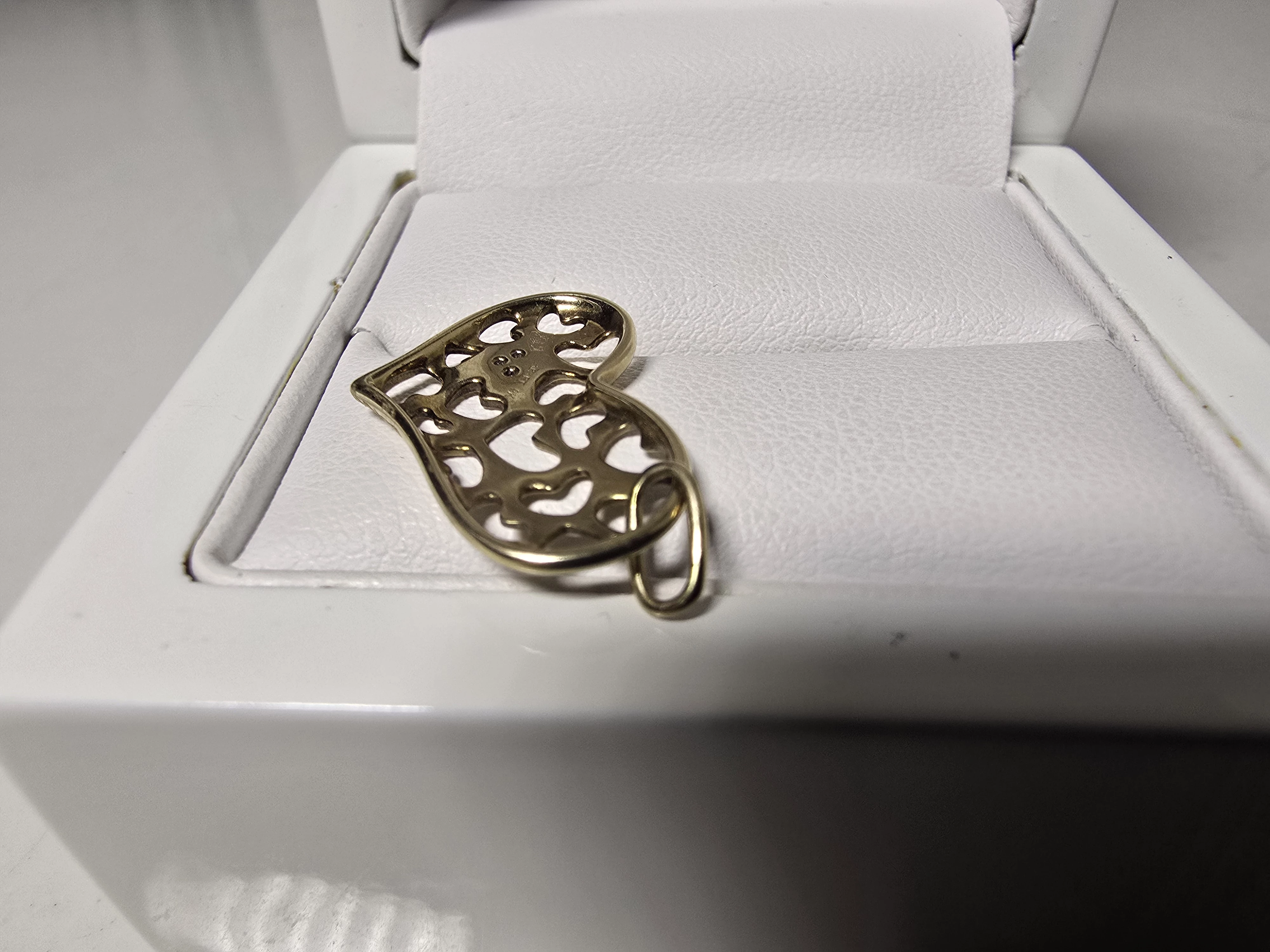 urocza-zlota-zawieszka-serduszka-111g-375-rodzaj-2205-2