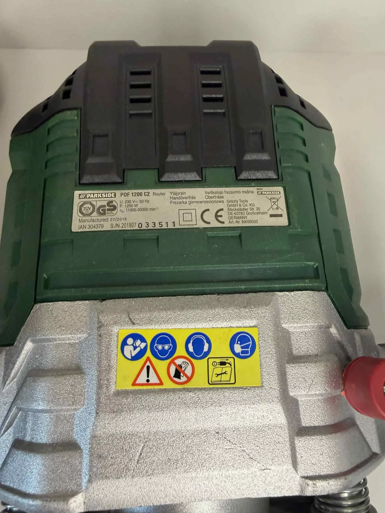 frezarka-gornowrzecionowa-parkside-pof-1200w-c2-stan-11323-2