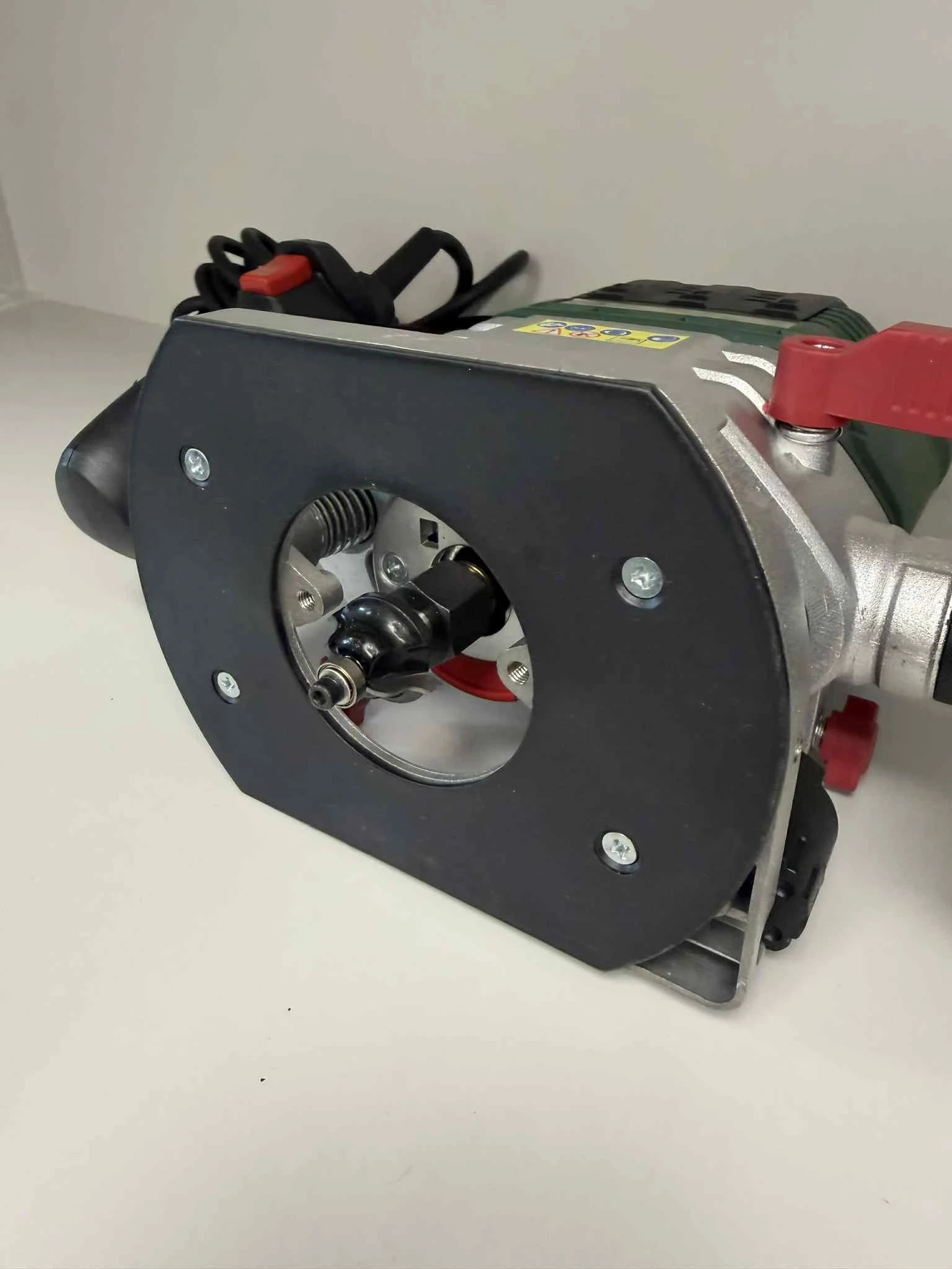 frezarka-gornowrzecionowa-parkside-pof-1200w-c2-uchwyt-narzedziowy-mm-205906-1