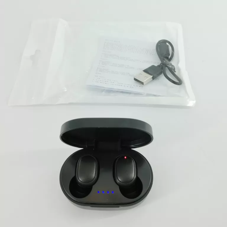 sluchawki-bluetooth-czarny-kabel-powst-warsz-54-darlowo