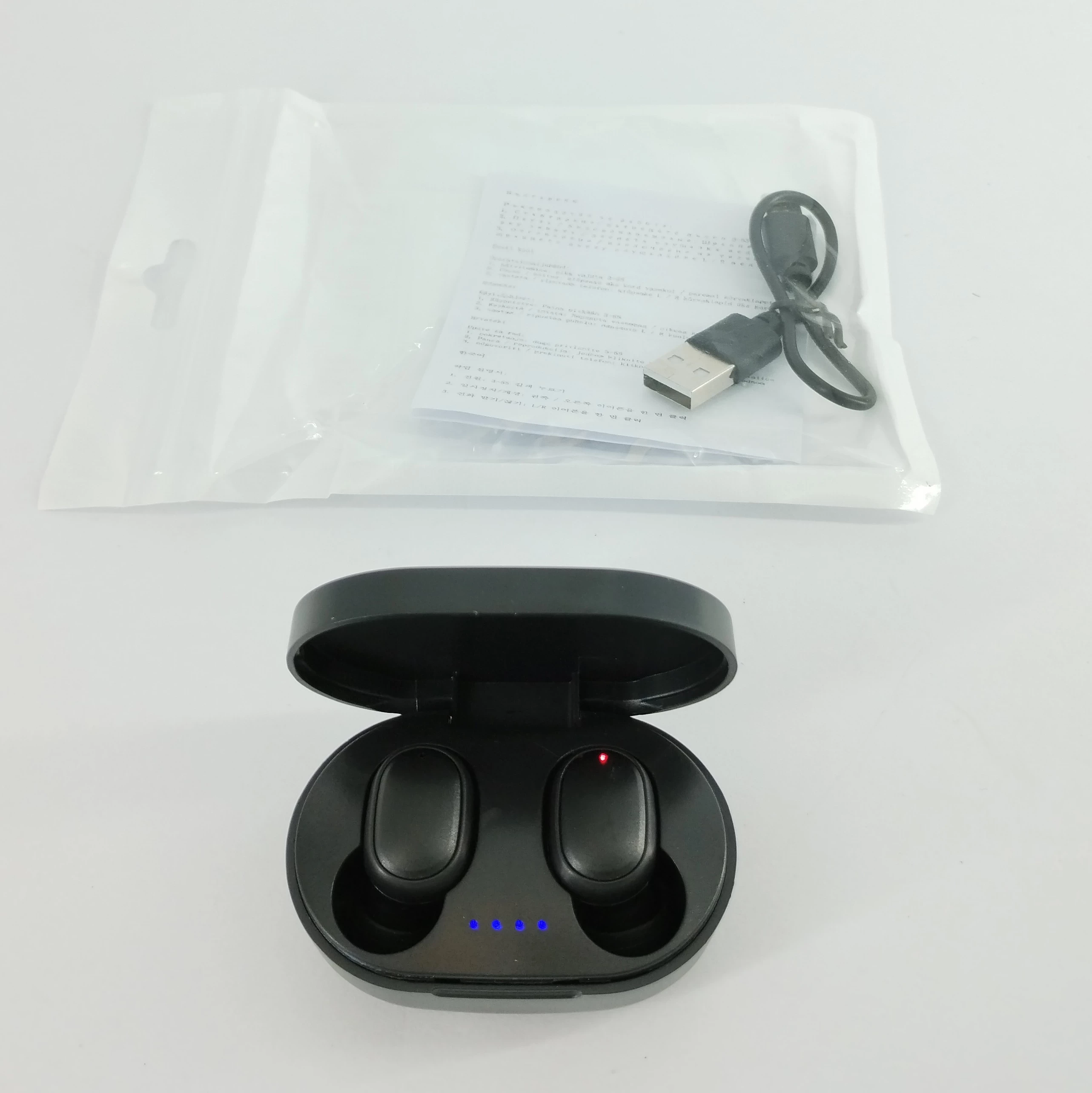 sluchawki-bluetooth-czarny-kabel-powst-warsz-54-darlowo