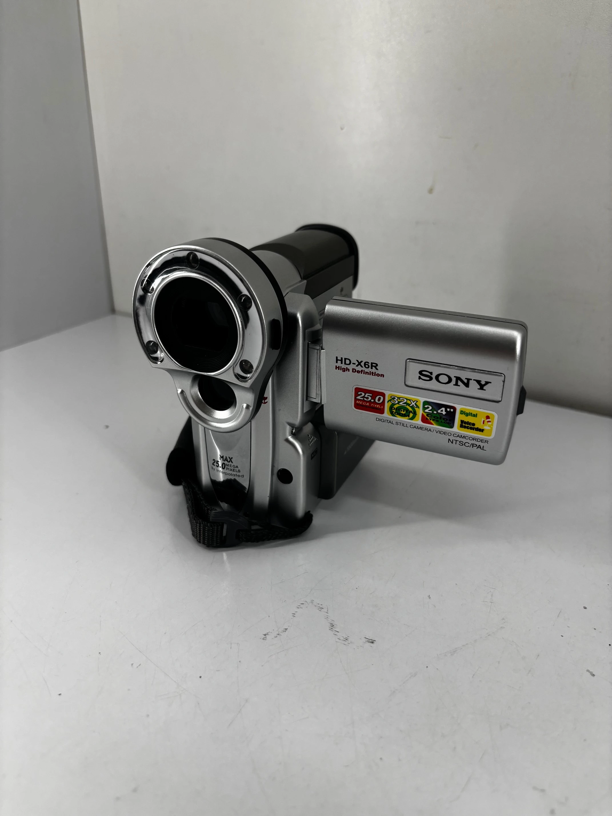 kamera-cyfrowa-sonyhd-x6r-model-dcr-hc51e