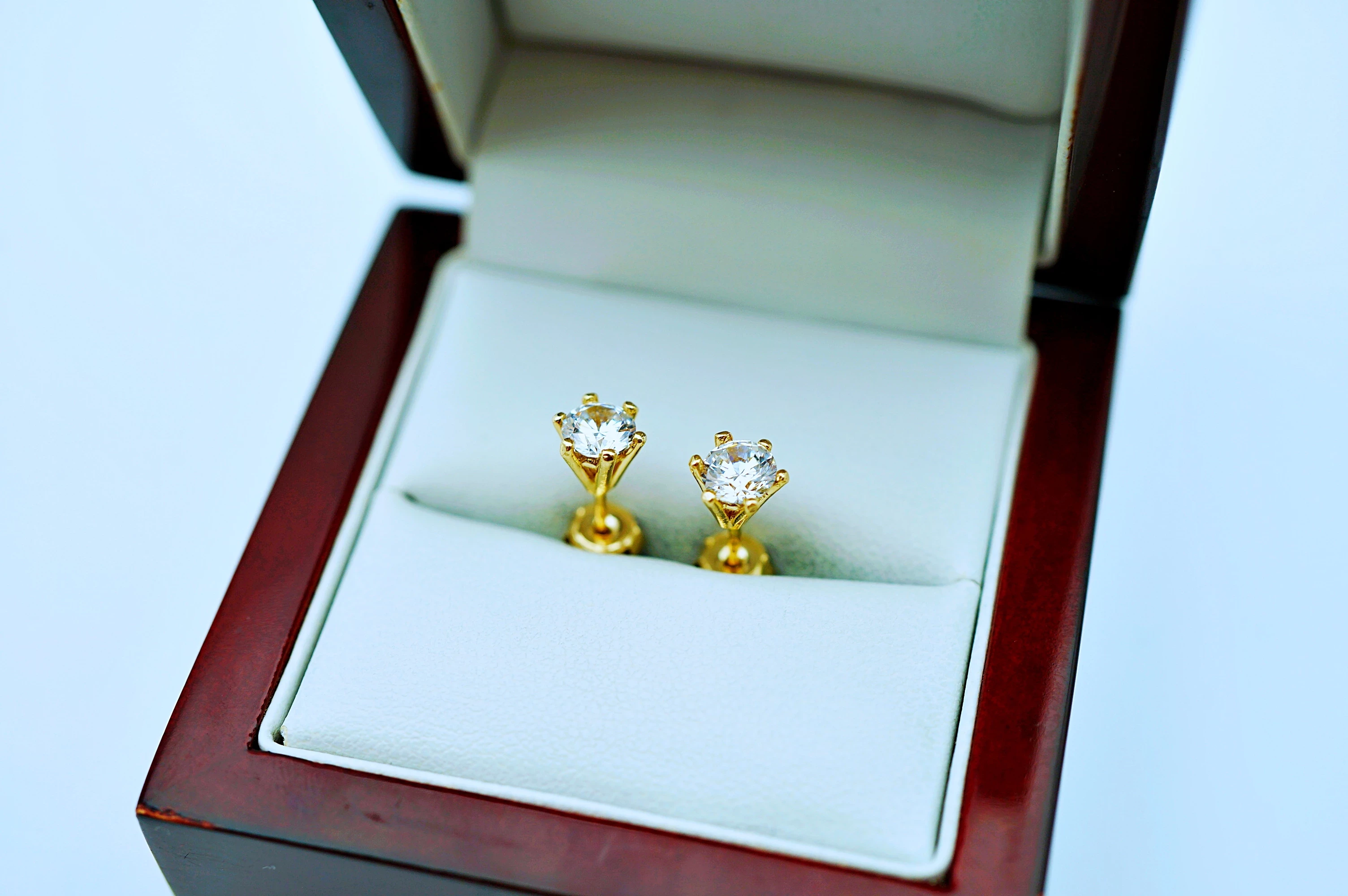 klasyczne-piekne-zlote-kolczyki-585-14k-gr187g-rodzaj-2205-2