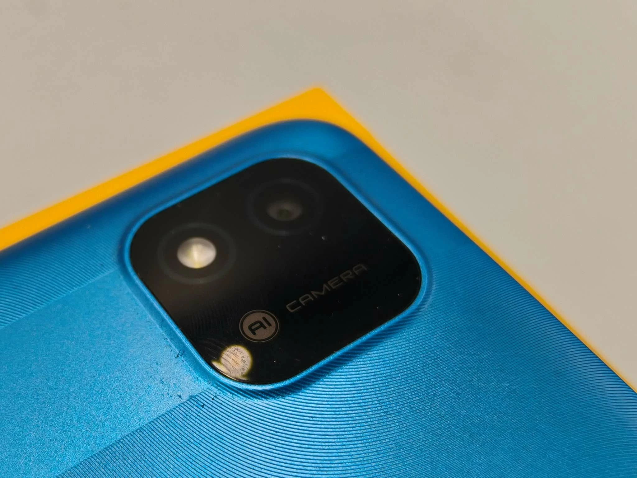 telefon-realme-c11-2021-322-gb-pudelko-typ-202685-212929