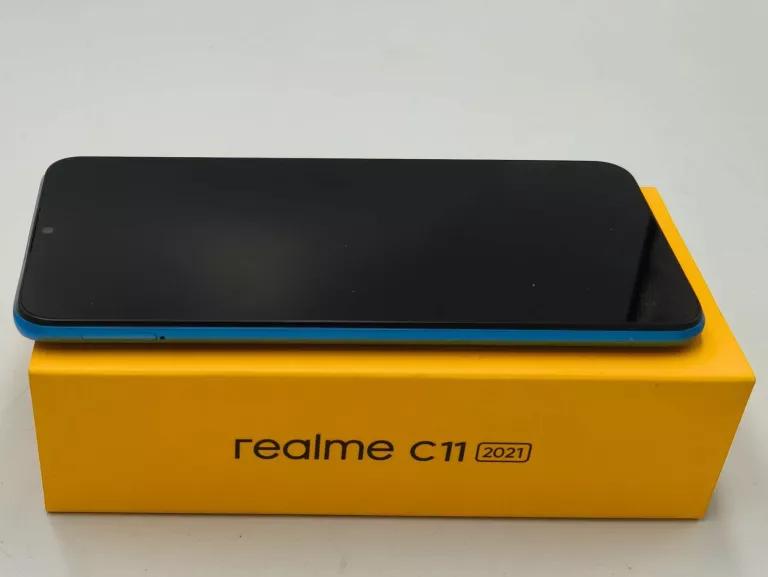 telefon-realme-c11-2021-322-gb-pudelko-przekatna-ekranu-650