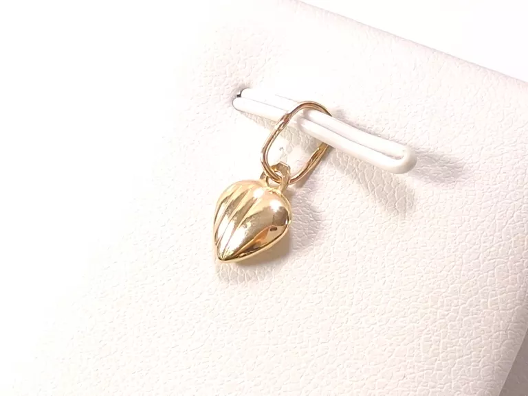 zlota-zawieszka-serce-041g-p585-motyw-129129-2