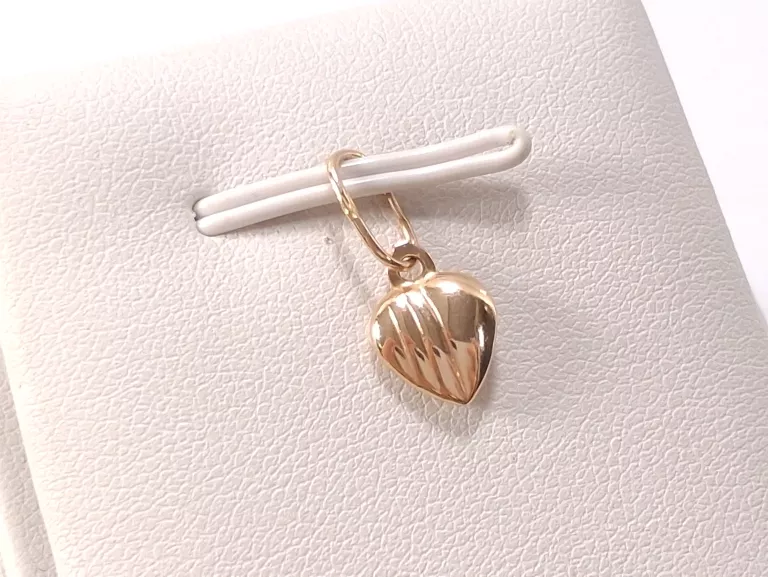 zlota-zawieszka-serce-041g-p585-glogowska-66-poznan-ska-x