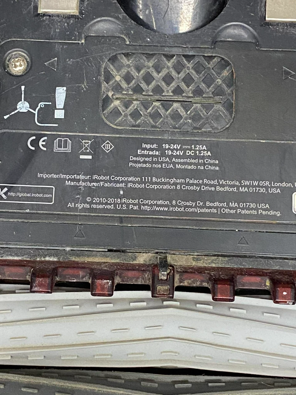 robot-sprzatajacy-irobot-roomba-980-zloty-stacja-kolor-dominujacy-129357-11