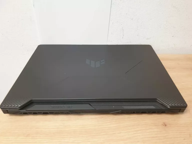 gamingowy-asus-tuf-gaming-f15-fx506hcb-rtx-3050-144hz-16gb-ram-przekatna-ekranu-1560