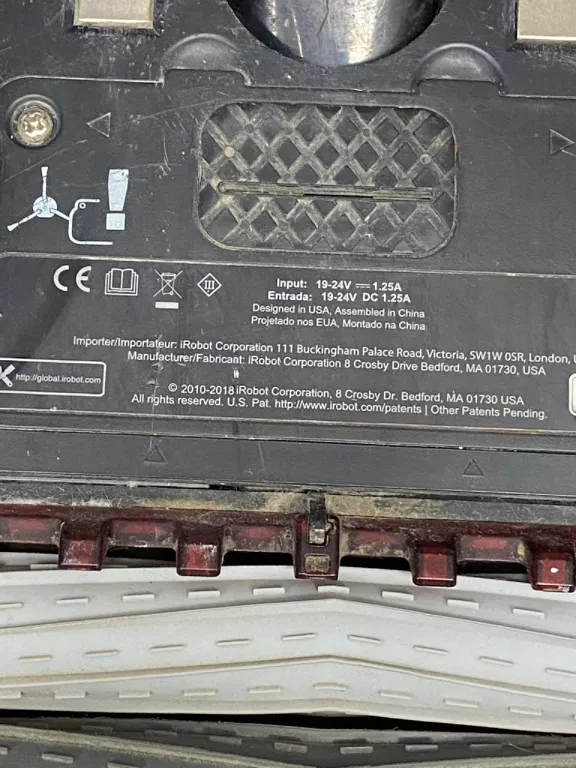 robot-sprzatajacy-irobot-roomba-980-zloty-stacja-kolor-dominujacy-129357-11