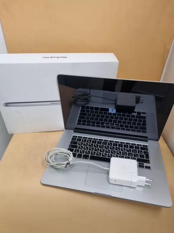 laptop-apple-macbook-pro-a1398-8256gb-jozefczaka-4-bytom