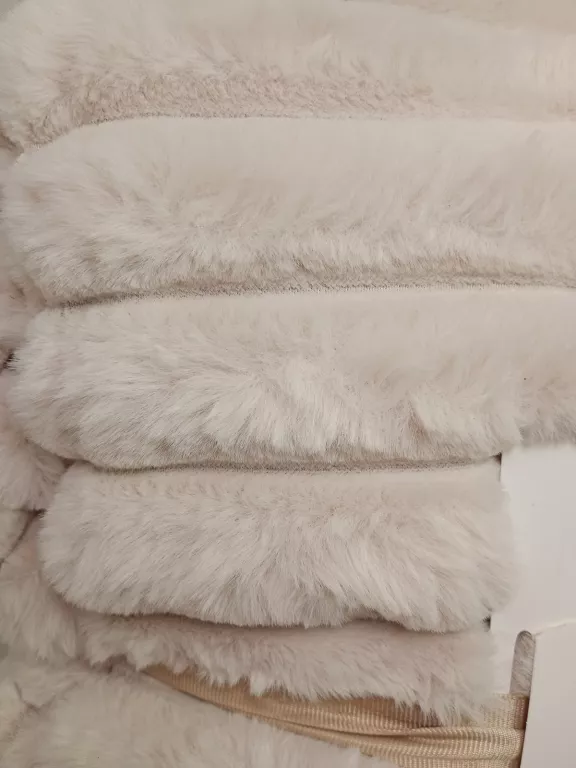 narzuta-sinsay-kremowa-160x-200-ean-gtin-5907400029998