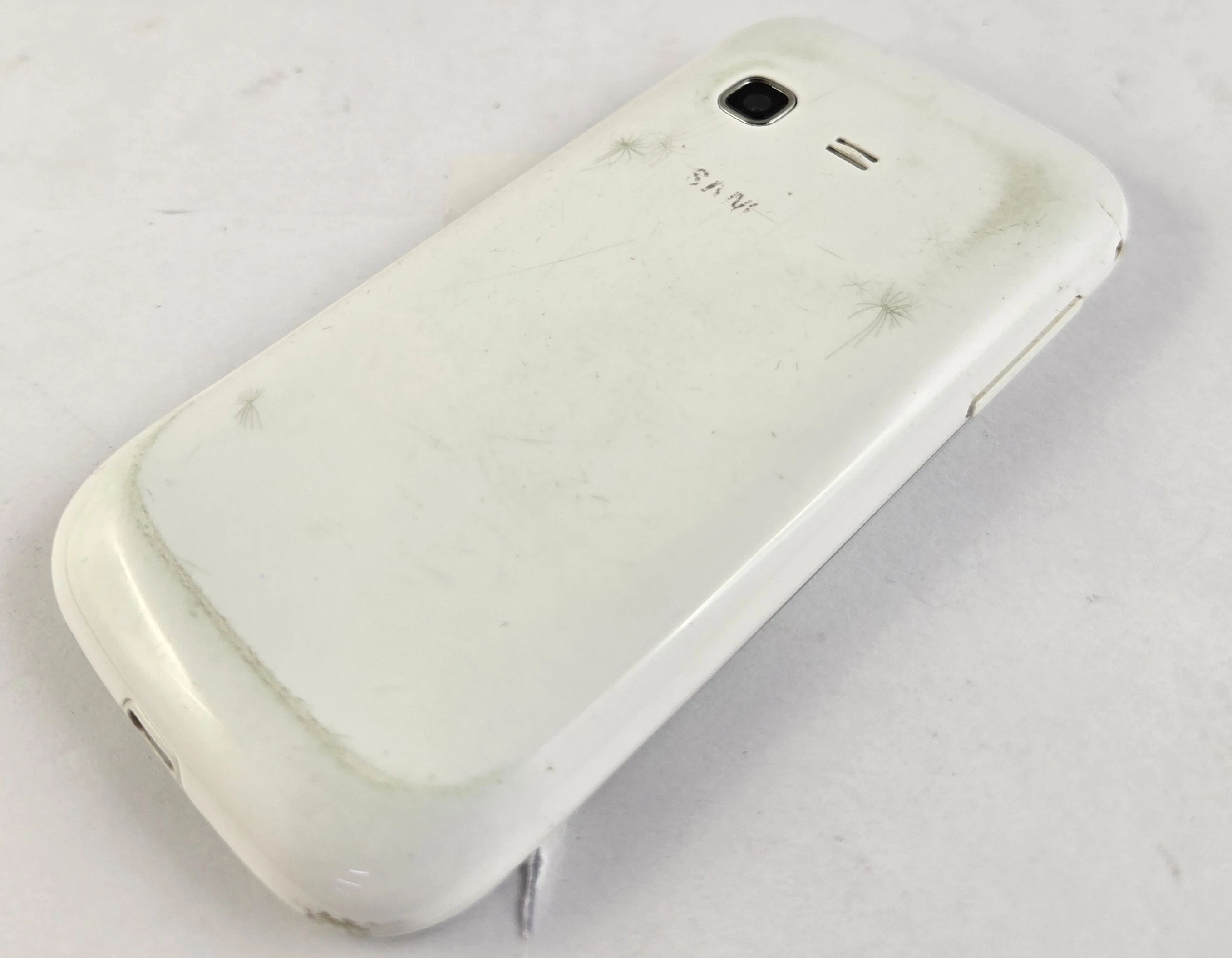 telefon-samsung-galaxy-ch-at-t-gt-b5330-simlock-plus-przekatna-ekranu-300