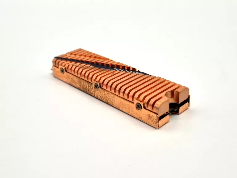 dysk-gigabyte-aorus-ssd-2tb-m2-pcie-gen4-nvme-kod-producenta-aorus-2tb-ssd