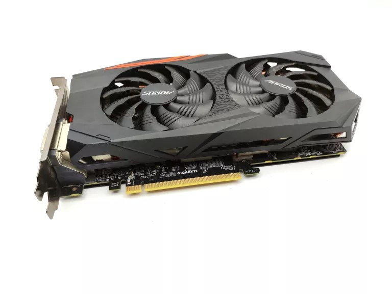 karta-graficzna-gigabyte-radeon-rx-570-aorus-4gb-gddr5-dabrowskiego-30-naklo