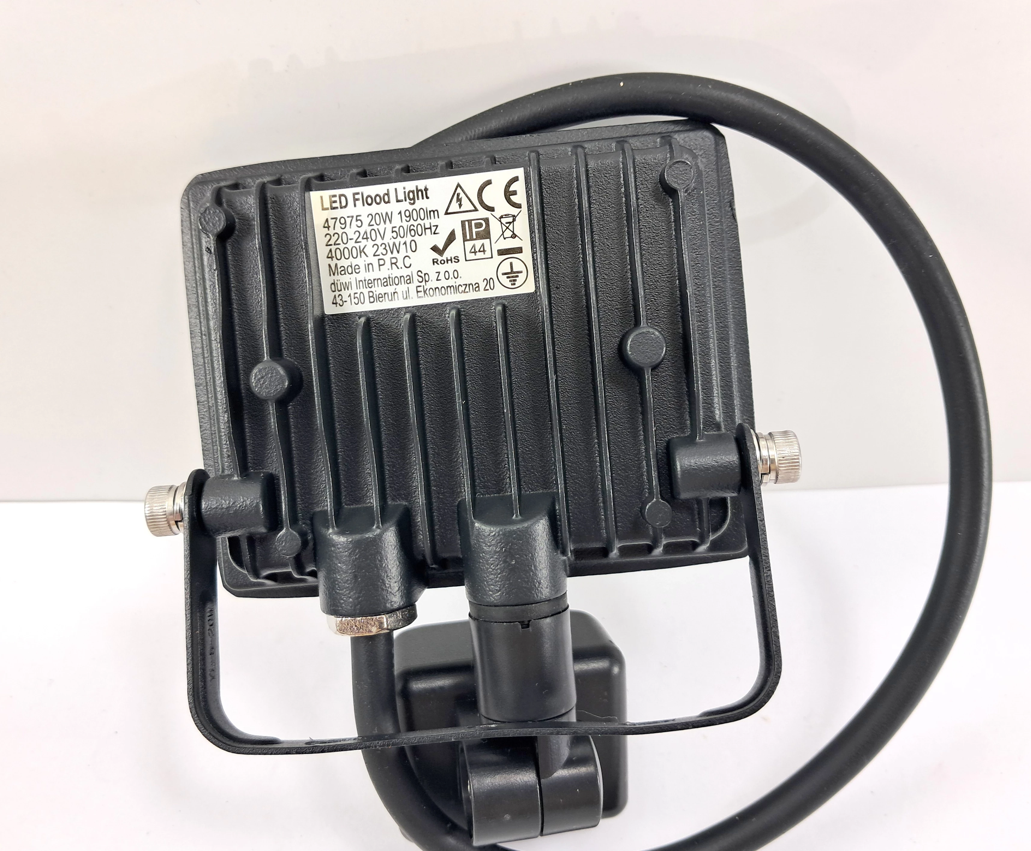 reflektor-smd-led-20w-1900lm-z-czujnikiem-ruchu-stan-11323-2