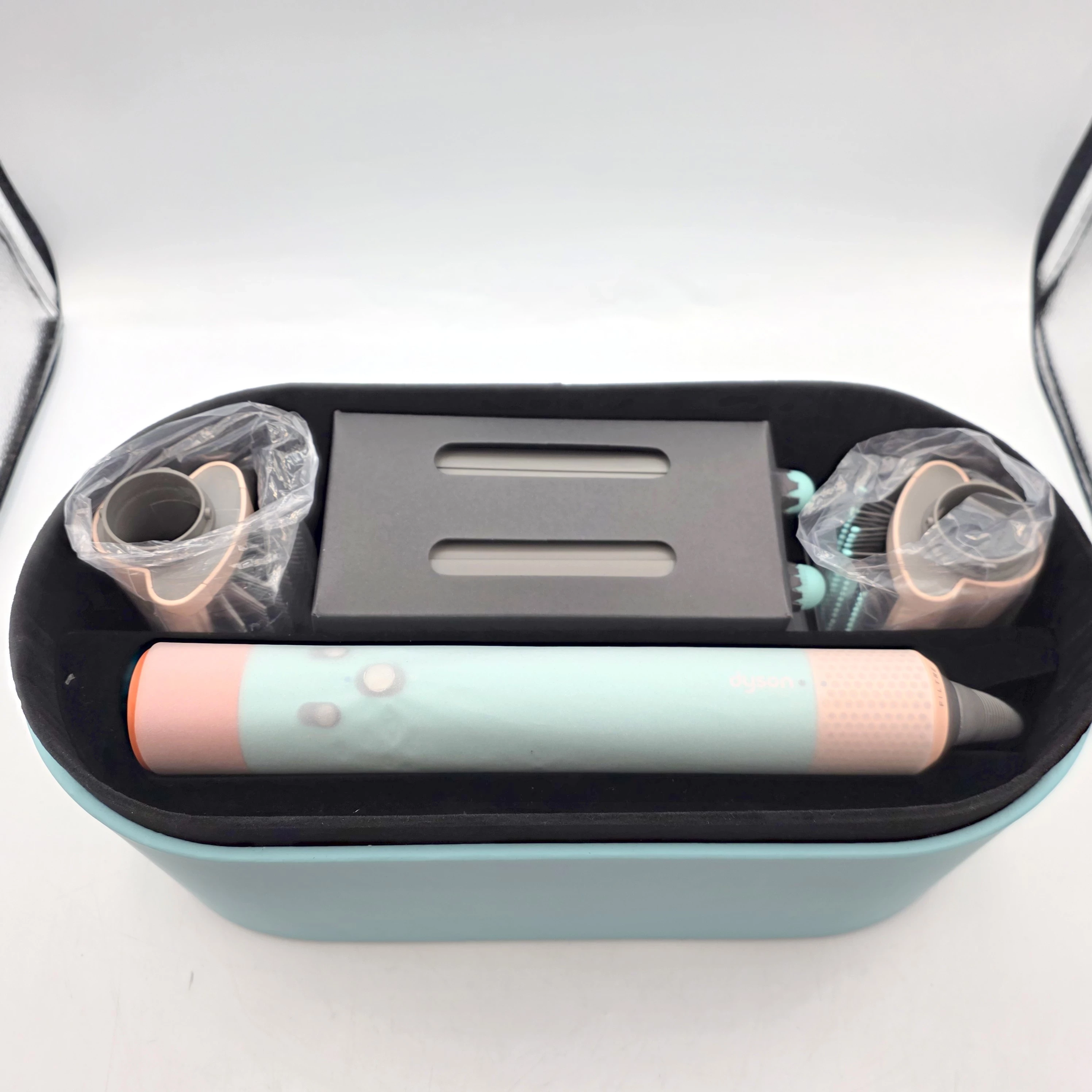 dyson-airwrap-complete-long-ceramic-pop-1300w-typ-203853-218197