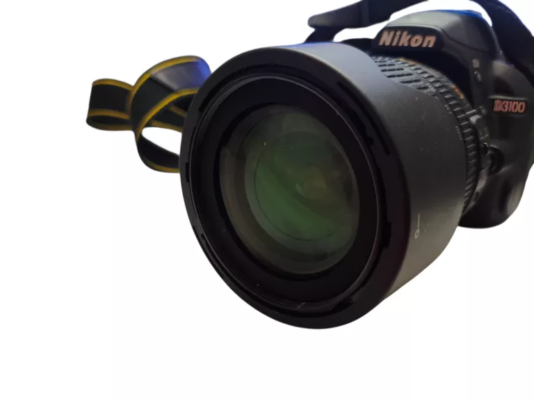 aparat-nikon-d3200-obiektyw-18-105mm-rozdzielczosc-2420