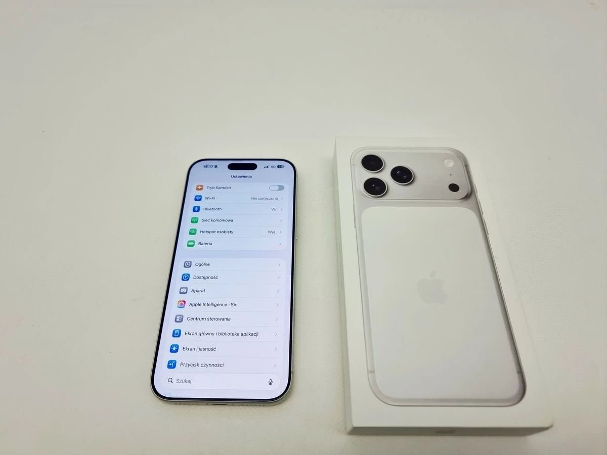 apple-iphone-17-pro-max-256gb-silver-100-przekatna-ekranu-690