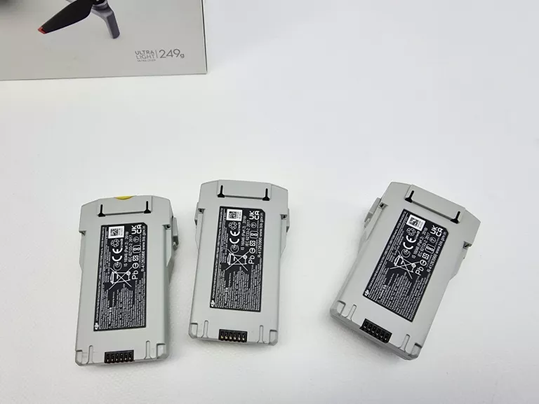 dron-dji-mini-4-pro-fly-more-combo-rc-2-wideo-4k-marka-248811-1136865