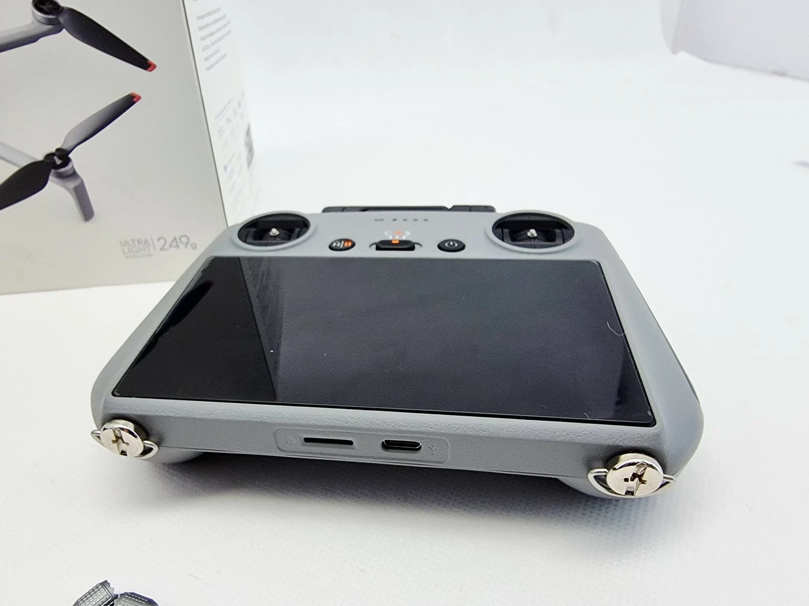 dron-dji-mini-4-pro-fly-more-combo-rc-2-wideo-4k-rodzaj-napedu-1015-1