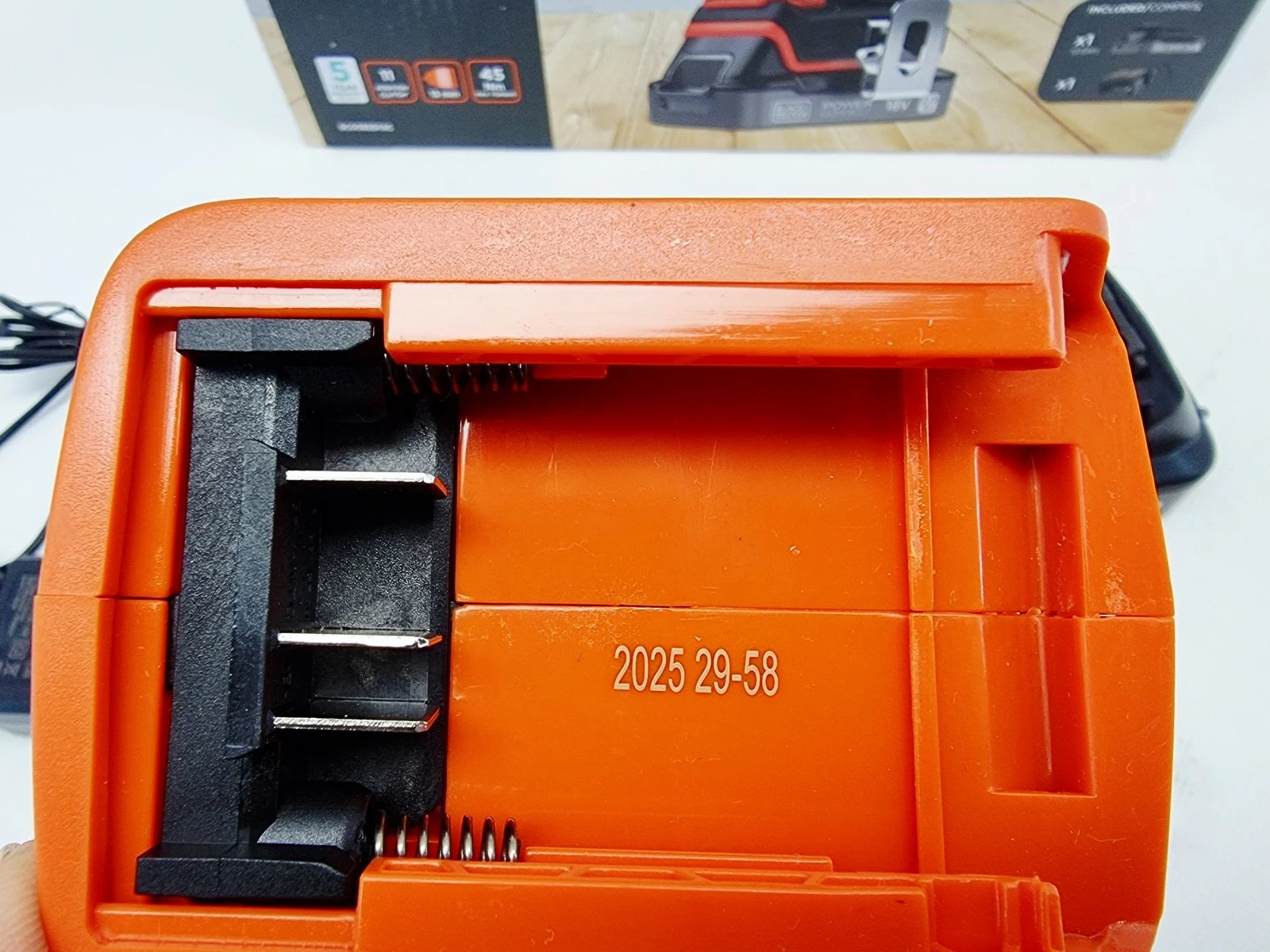 wiertarko-wkretarka-black-decker-bcd382d1xc-kod-producenta-bcd382d1xc