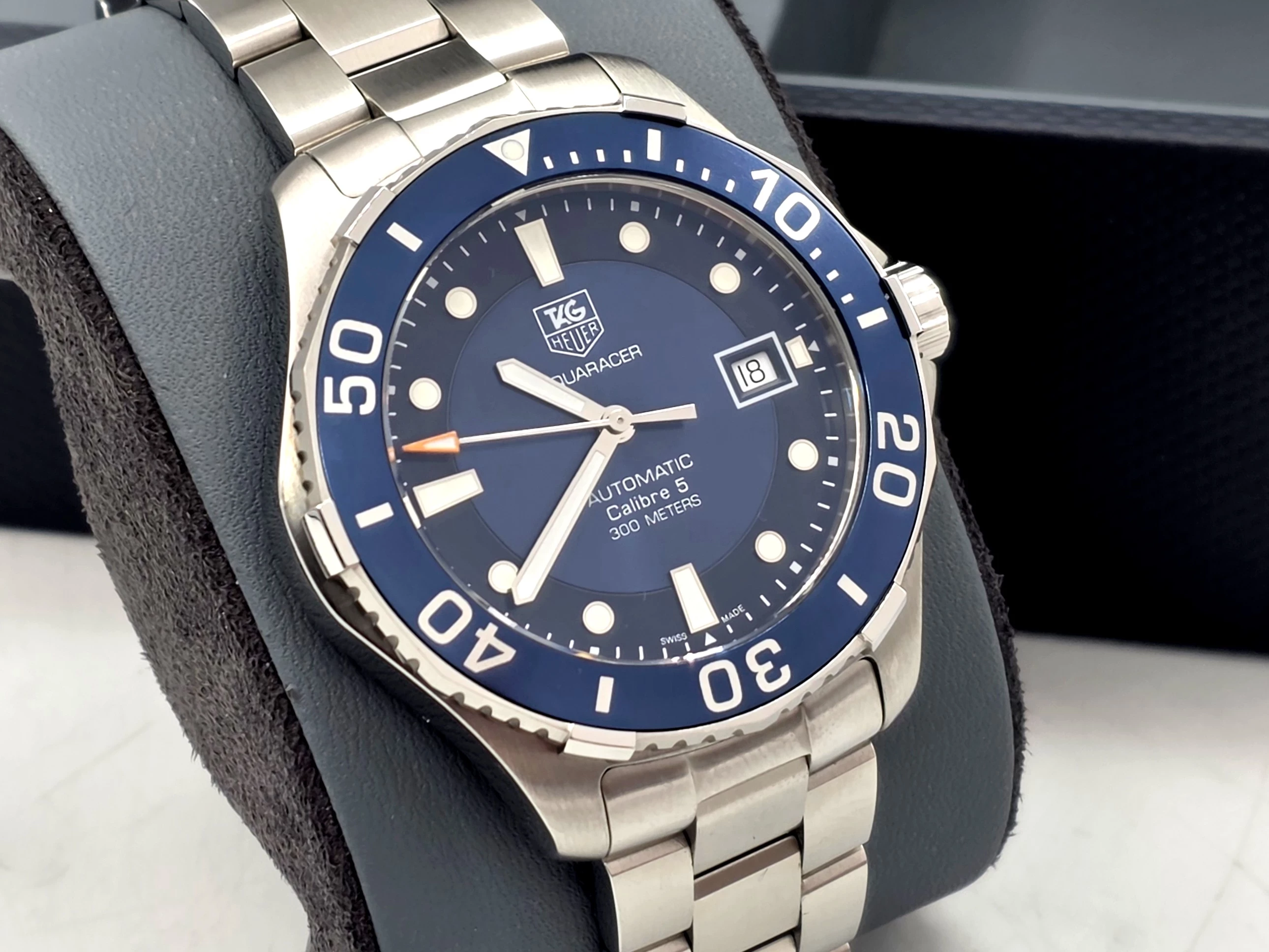 zegarek-tag-heuer-aquaracer-300m-automatic-calibre-5-wan2111ba0822-stan-11323-2