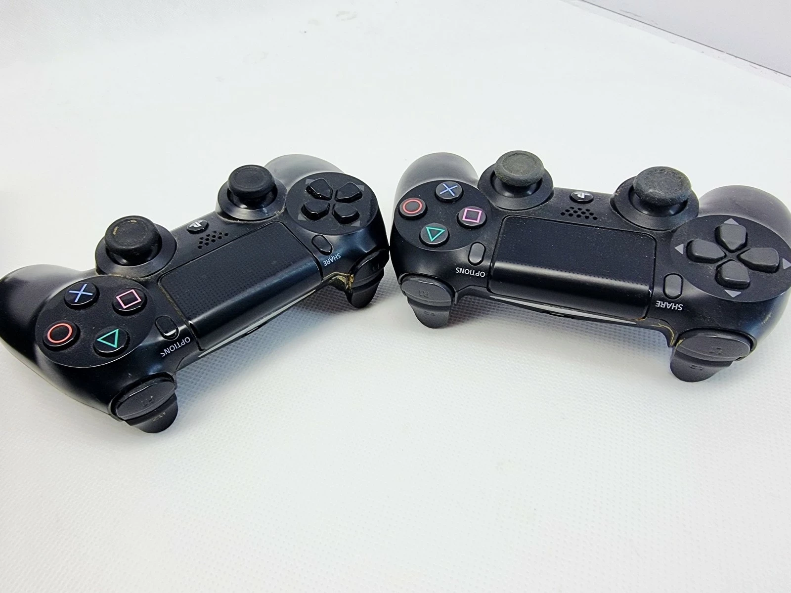 konsola-ps4-500gb-dwa-pady-wersja-130590-1