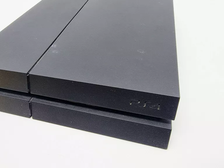 konsola-ps4-500gb-dwa-pady-dysk-wbudowana-pamiec-5179-51