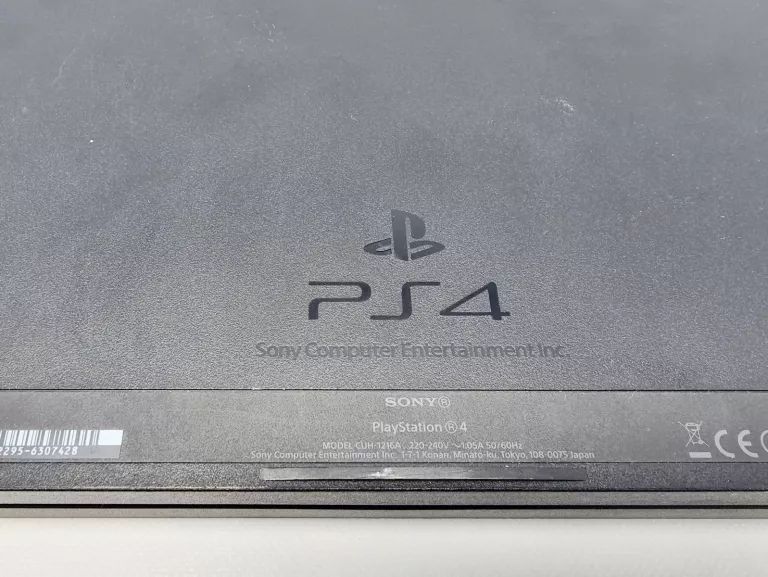 konsola-ps4-500gb-dwa-pady-rodzaje-odtwarzanych-nosnikow-205982-1