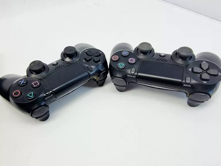 konsola-ps4-500gb-dwa-pady-wersja-130590-1