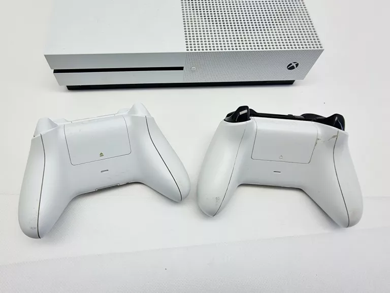 konsola-xbox-one-s-1tb-dwa-pady-gry-w-zestawie-205998-225574