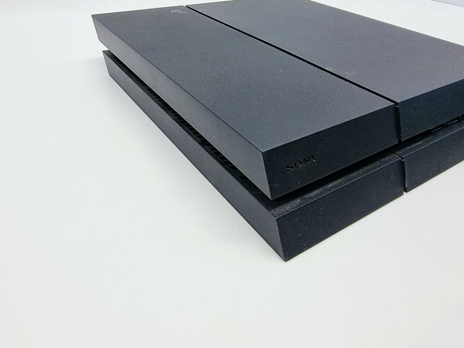 konsola-ps4-500gb-dwa-pady-waga-produktu-270