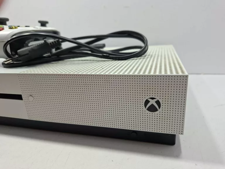 konsola-xbox-one-s-1-tb-1-pad-ean-gtin-5900626836470