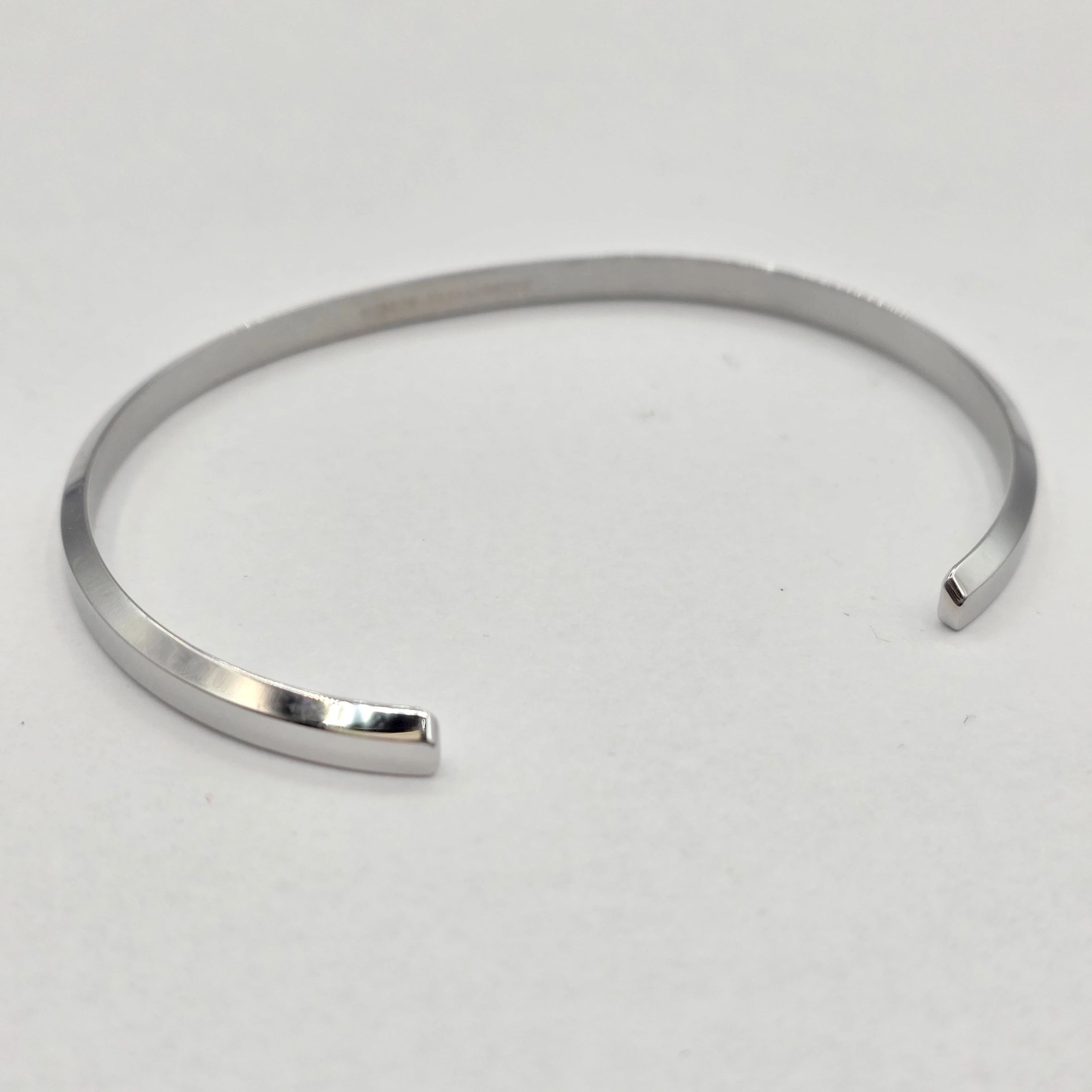 bransoletka-ze-stali-daniel-wellington-srebrna-material-15835-16777216