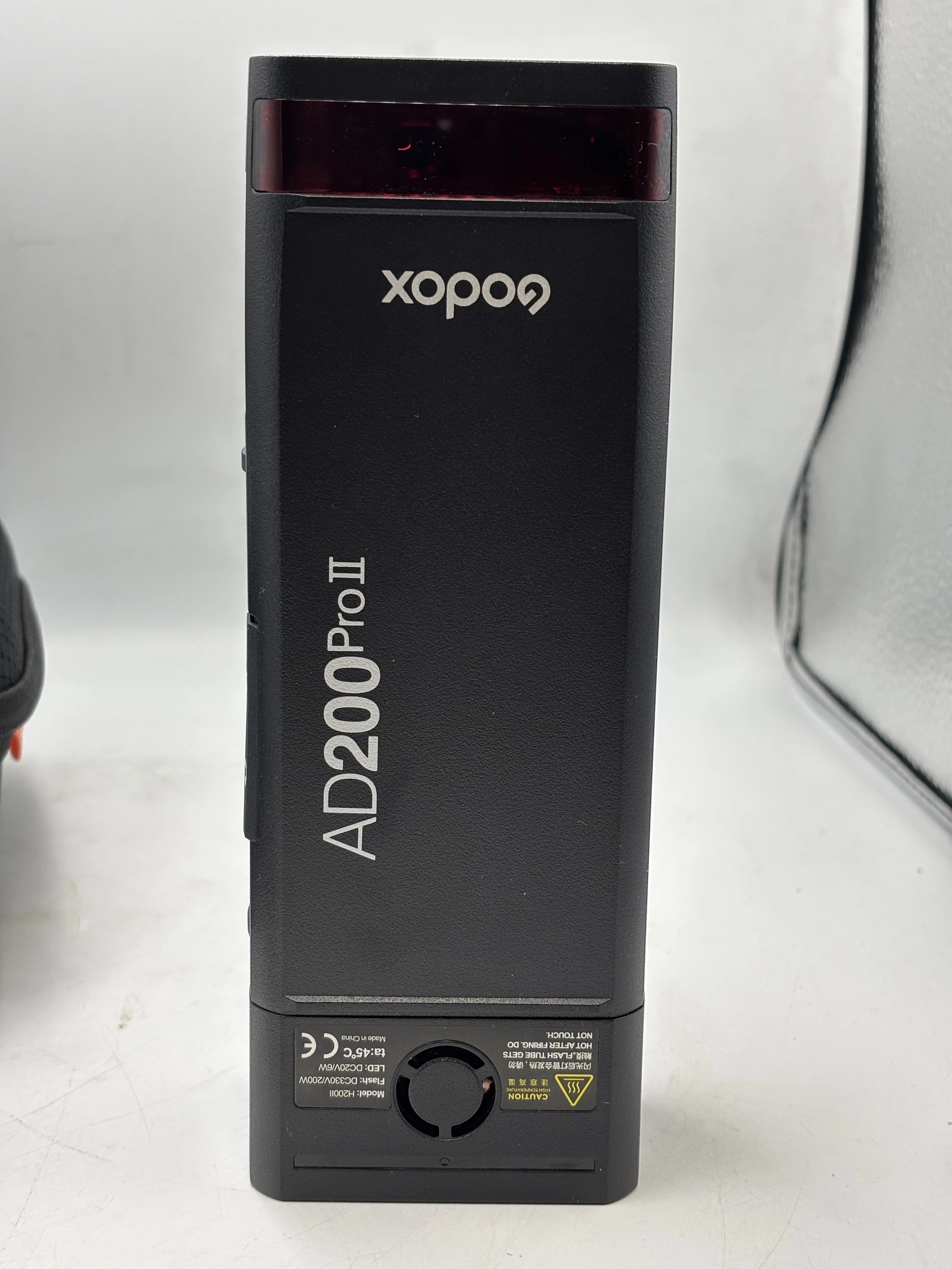 lampa-blyskowa-godox-ad200pro-ii-moc-palnika-20000