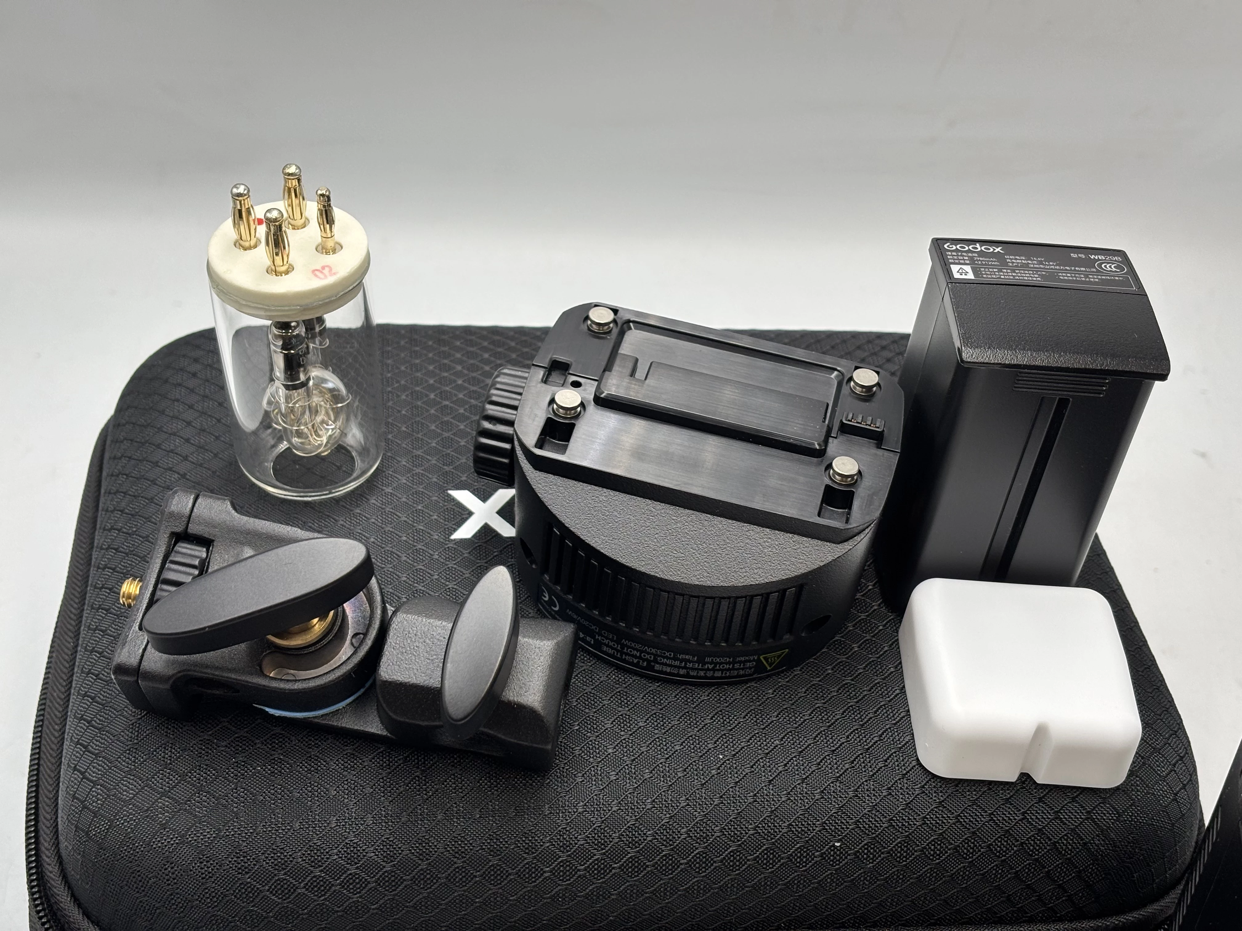 lampa-blyskowa-godox-ad200pro-ii-stan-11323-2