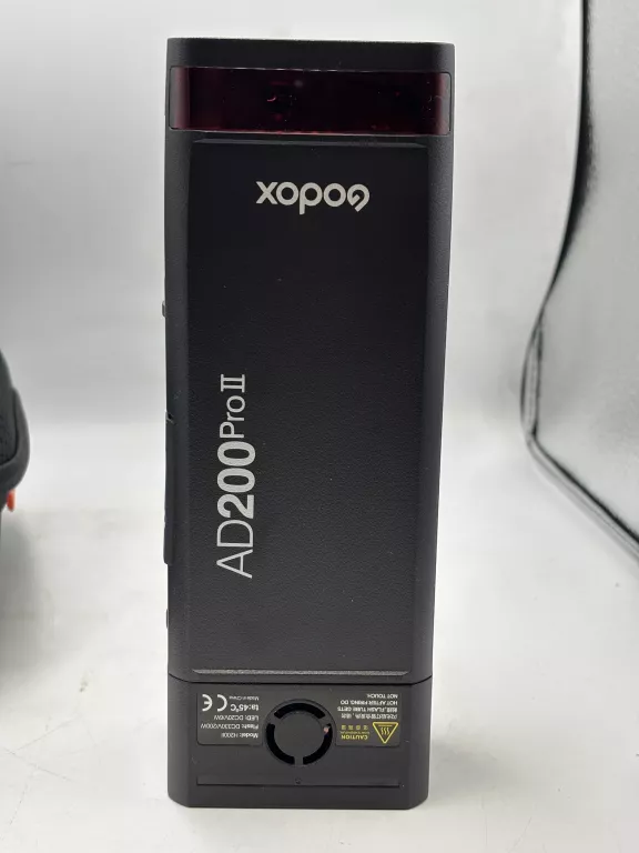 lampa-blyskowa-godox-ad200pro-ii-moc-palnika-20000