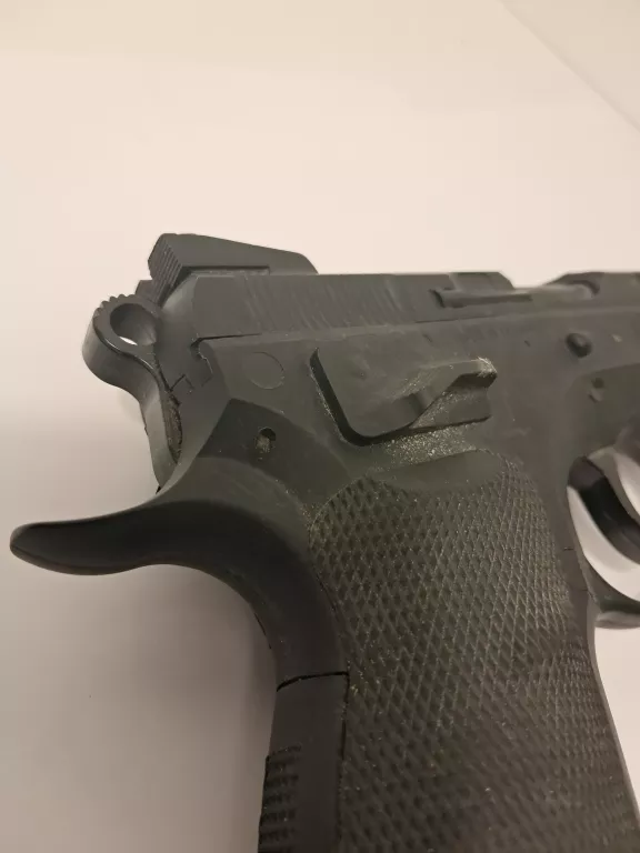 wiatrowka-asg-cz-75-sp-01-shadow-replika-pistoletu-bojowego-co2-marka-248811-1948711