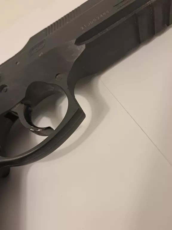 wiatrowka-asg-cz-75-sp-01-shadow-replika-pistoletu-bojowego-co2-waga-produktu-z-opakowaniem-jednostkowym-1000