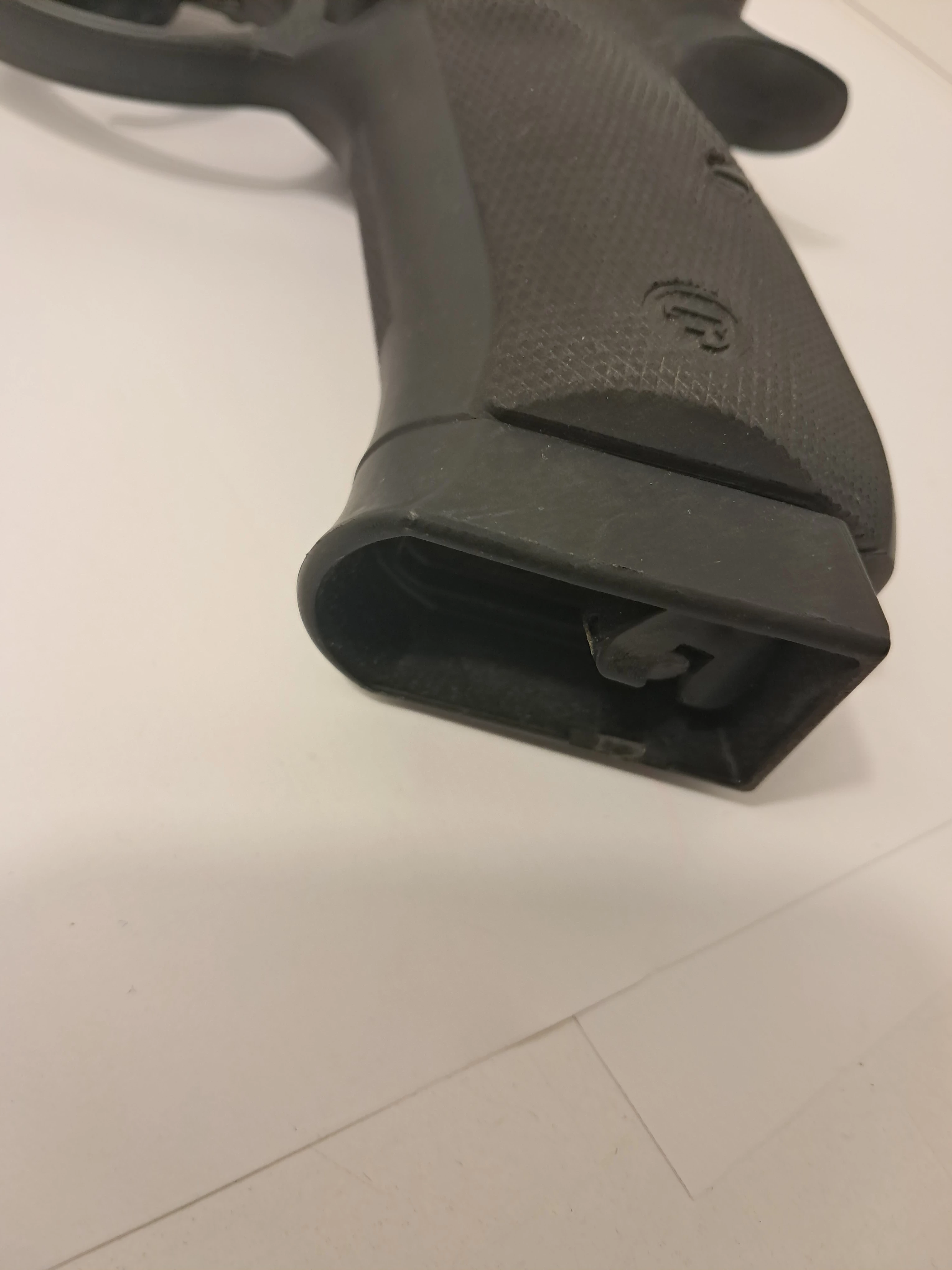 wiatrowka-asg-cz-75-sp-01-shadow-replika-pistoletu-bojowego-co2-stan-11323-2