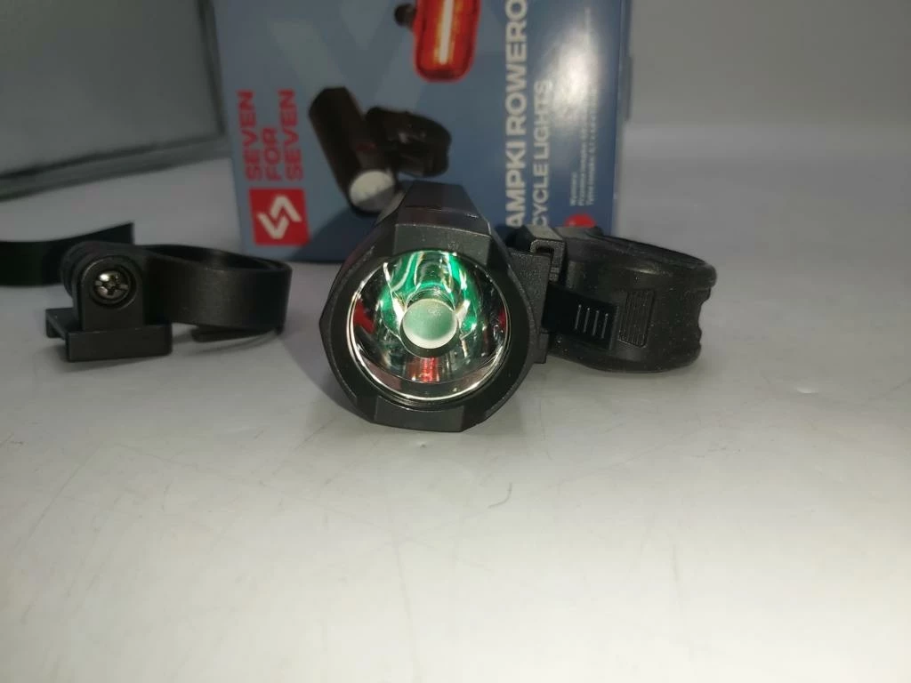 lampka-rowerowa-seven-for-seven-pudelko-model-jy