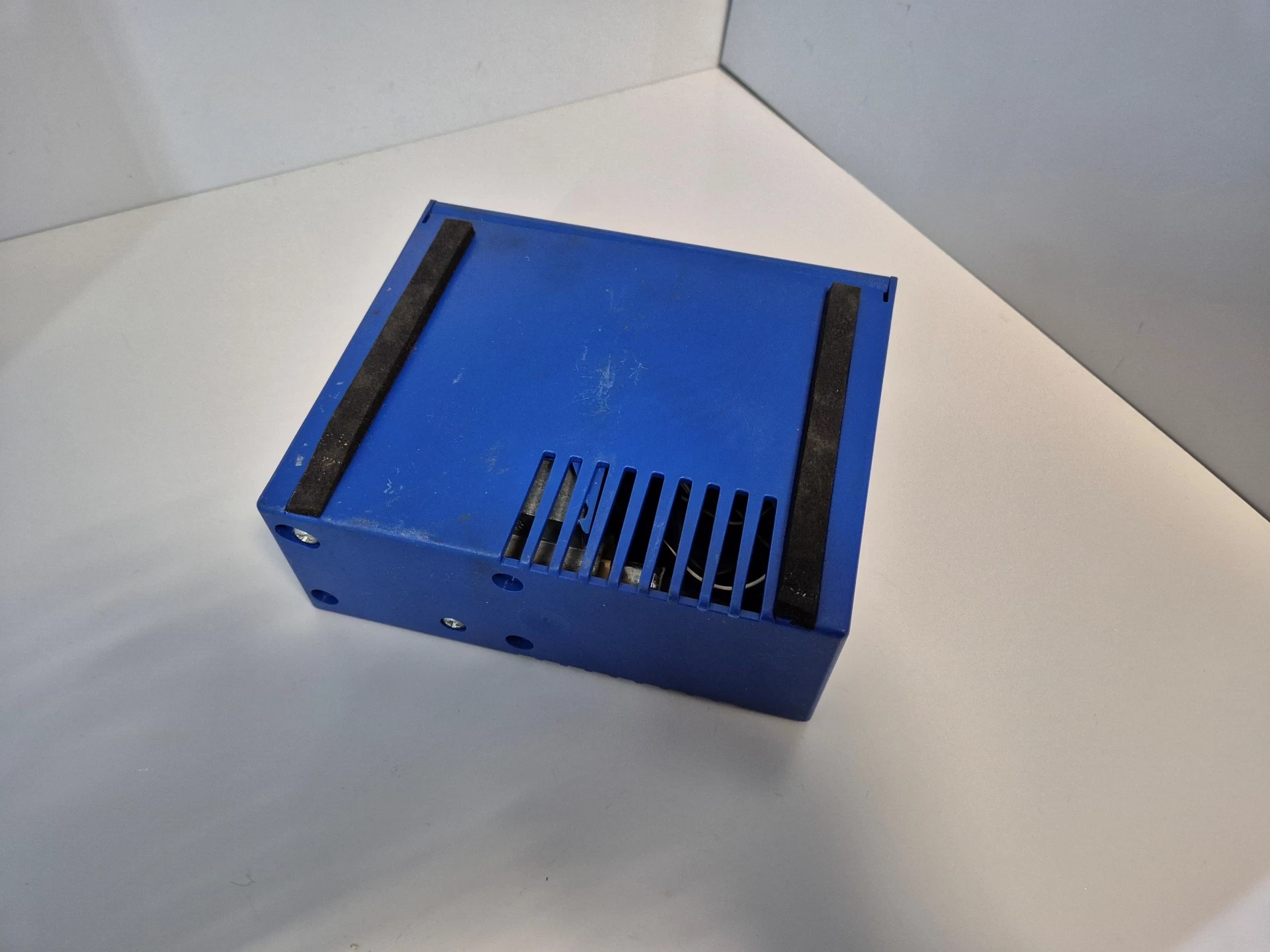 kompresor-pompka-do-kol-vw-seat-skoda-audi-8d0012615b-numer-katalogowy-czesci-8d0012615b